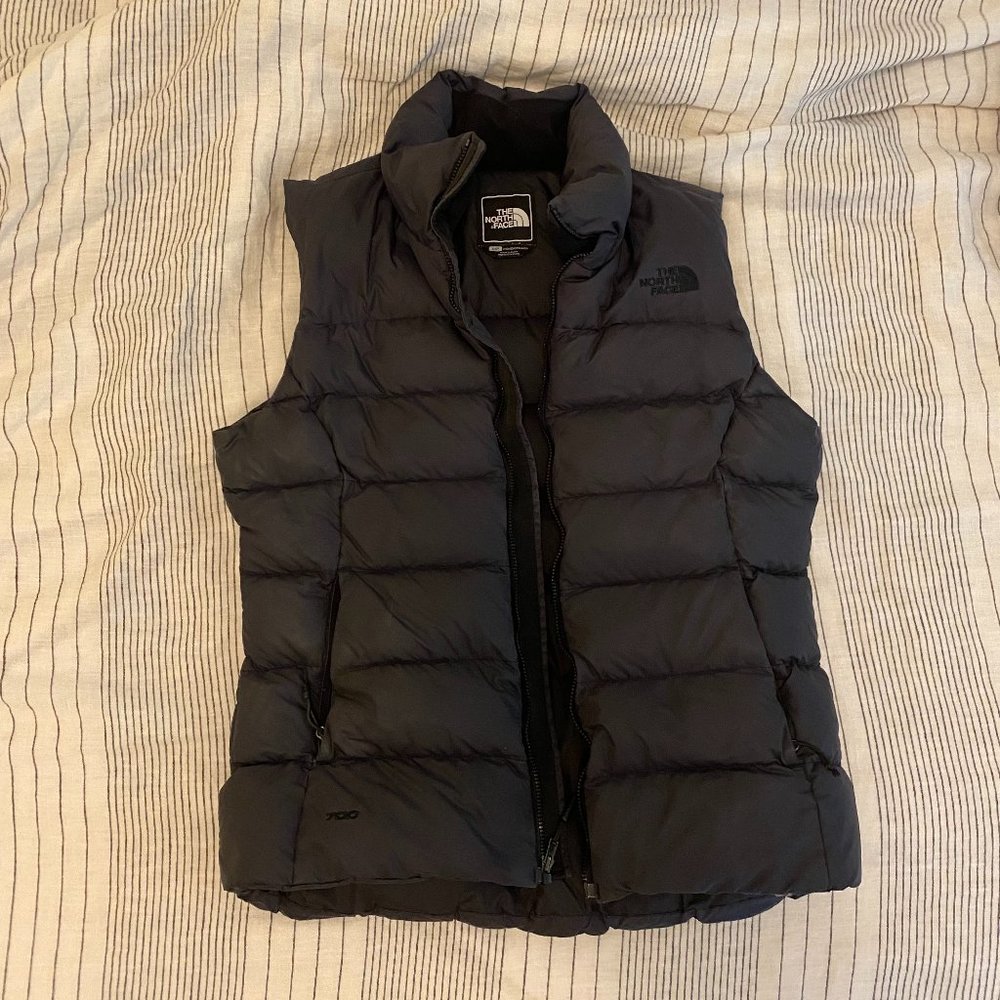 North Face - Black Puffy Vest (small)